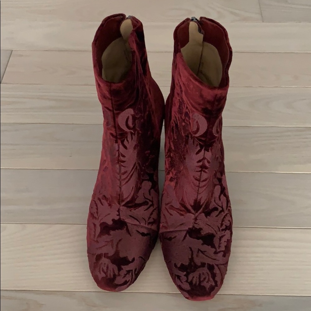 Alexandre Birman boots on sale!
